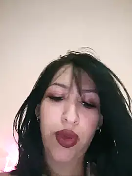 annyrusso online show from November 27, 2025, 4:42 pm