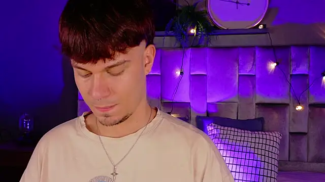 LiamThunder05  online show from October 30, 2025, 3:30 am