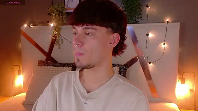 LiamThunder05  online show from November 25, 2025, 2:55 am