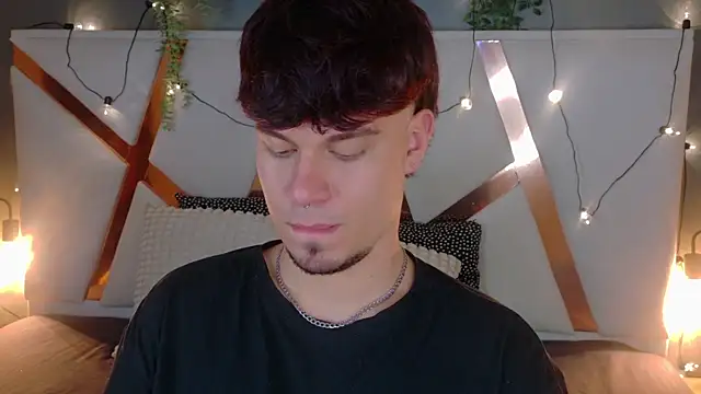 LiamThunder05  online show from December 4, 2025, 7:44 pm