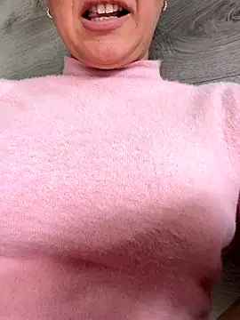 Daiana Andra online show from November 10, 2025, 10:03 am