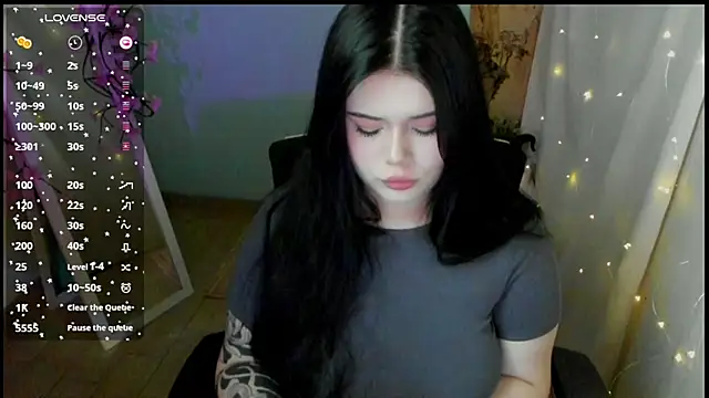 Mona Esty online show from April 24, 2026, 1:46 pm