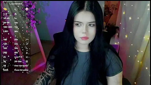 Mona Esty online show from April 27, 2026, 6:11 am