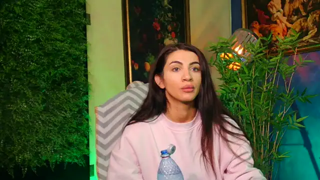 nicolepalmer online show from October 11, 2025, 3:10 pm