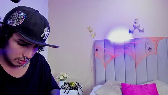 Kaoz 23  online show from October 4, 2025, 3:37 am