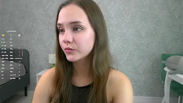 SweetSaraPie online show from October 6, 2025, 7:22 pm