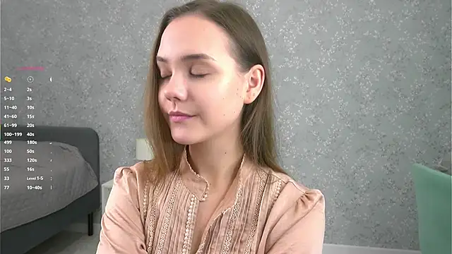 SweetSaraPie online show from November 28, 2025, 7:05 pm