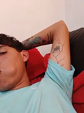 Luisneljc online show from June 3, 2026, 5:51 pm