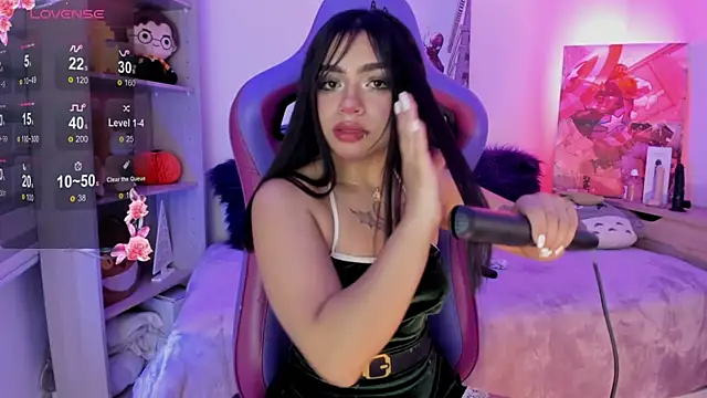 emma soffia online show from November 14, 2025, 11:24 pm