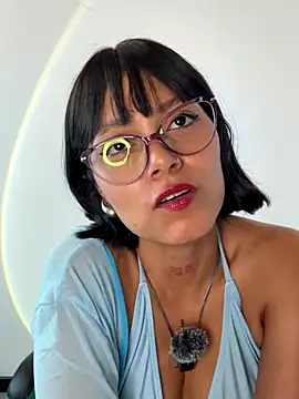 Qadeshoficial online show from October 22, 2025, 9:14 pm