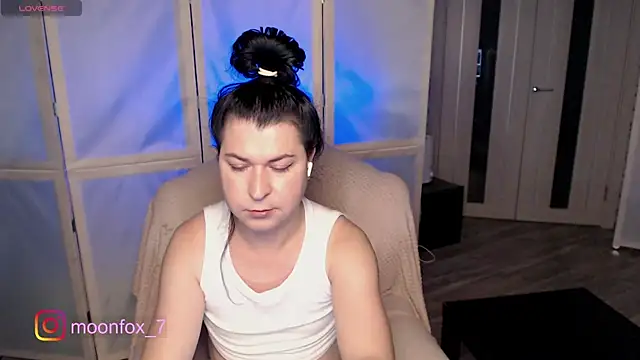 micromouse mo online show from November 30, 2025, 9:19 pm