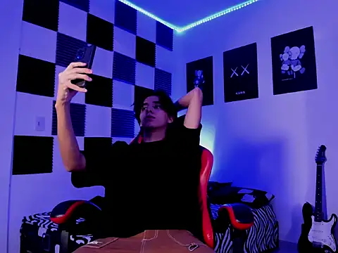 jeycobb online show from November 23, 2025, 1:38 am