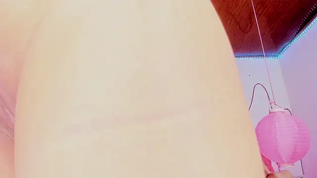 shannon kinne  online show from December 16, 2025, 1:38 pm