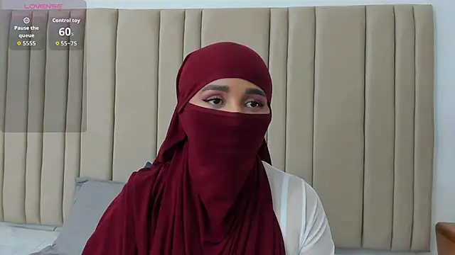  alishaa c online show from October 8, 2025, 2:09 am