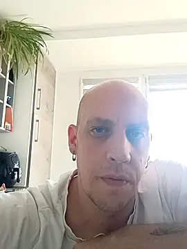 Kobradera1984 online show from October 3, 2025, 7:16 am