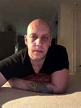 Kobradera1984 online show from March 4, 2026, 10:49 pm