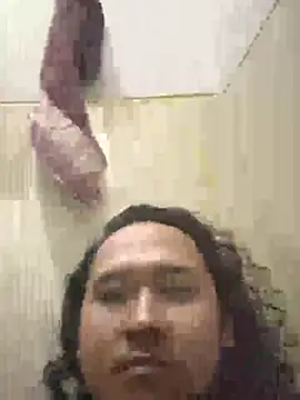 latexidn online show from December 17, 2025, 8:04 pm