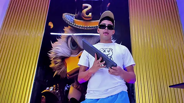 Play boys Hot2 online show from November 2, 2025, 11:56 am