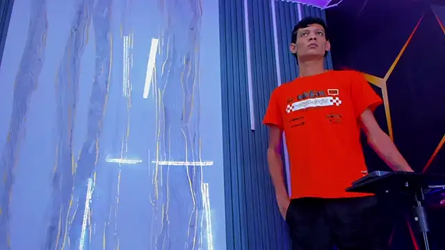 Play boys Hot2 online show from November 6, 2025, 12:28 pm