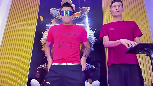 Play boys Hot2 online show from November 14, 2025, 3:38 am