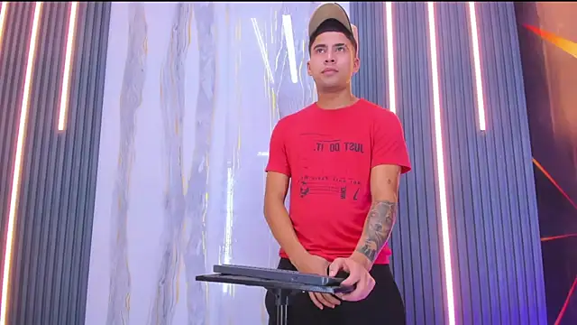 Play boys Hot2 online show from November 23, 2025, 4:12 am