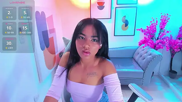 Juliie coper online show from October 28, 2025, 12:41 pm