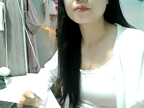 Snapshot of Bellazza039 chatting on July 1, 2026, 3:56 pm Bellazza039 online show from July 1, 2026, 3:56 pm