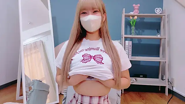 Rinka Icup xx online show from November 15, 2025, 4:10 am