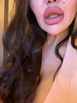 ANGELIKA7741 online show from April 9, 2026, 3:17 pm