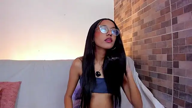 Snapshot of luna_valen chatting on October 31, 2025, 3:18 am luna valen online show from October 31, 2025, 3:18 am