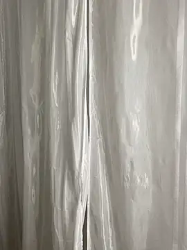 Rose monroee online show from April 19, 2026, 7:27 pm