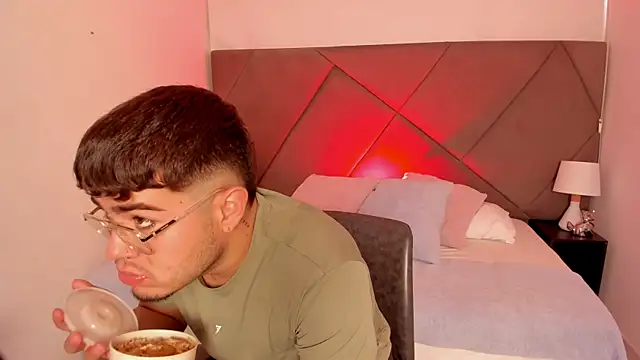 thiago occonor online show from October 15, 2025, 4:29 pm