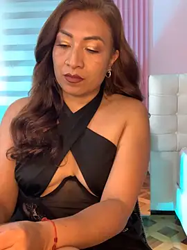 CharlotteMilf  online show from October 9, 2025, 2:26 pm