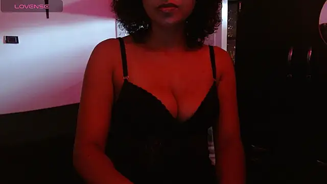 Snapshot of Seductress_Malia chatting on July 3, 2026, 3:40 pm Seductress Malia online show from July 3, 2026, 3:40 pm
