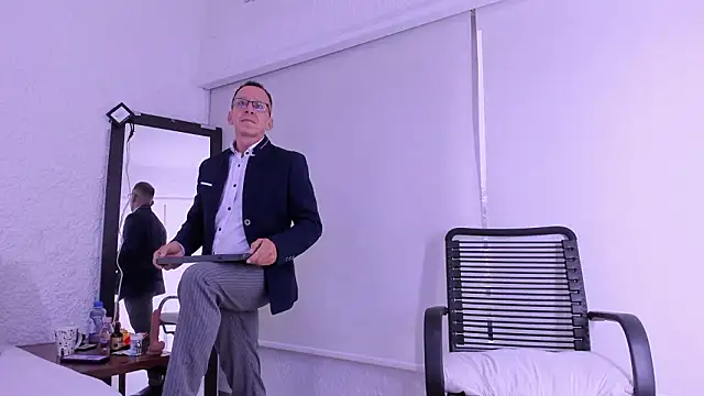  axelking  online show from February 3, 2026, 11:37 am