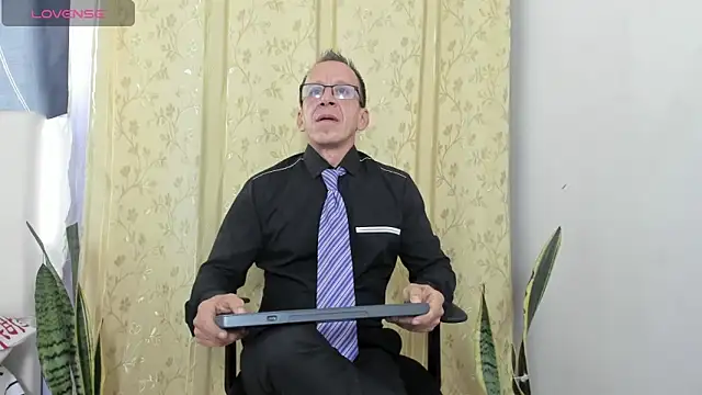 Snapshot of _axelking_ chatting on May 26, 2026, 11:50 am axelking online show from May 26, 2026, 11:50 am