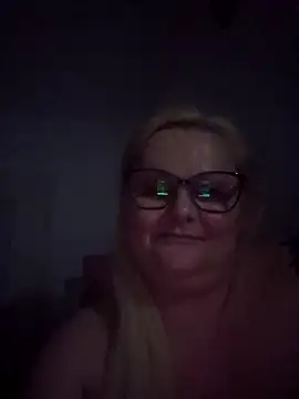 NieMaJazdyBezGwiazdy7883 online show from February 21, 2026, 6:20 pm