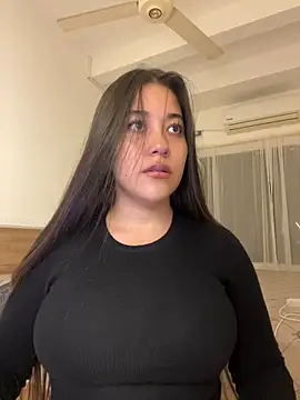 Nhefertary online show from March 23, 2026, 2:04 am