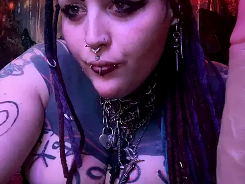 nyxvelon online show from November 10, 2025, 5:17 am