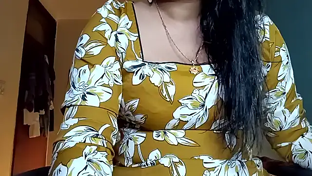 Snapshot of horny_milf_couple chatting on May 31, 2026, 6:04 pm horny milf couple online show from May 31, 2026, 6:04 pm