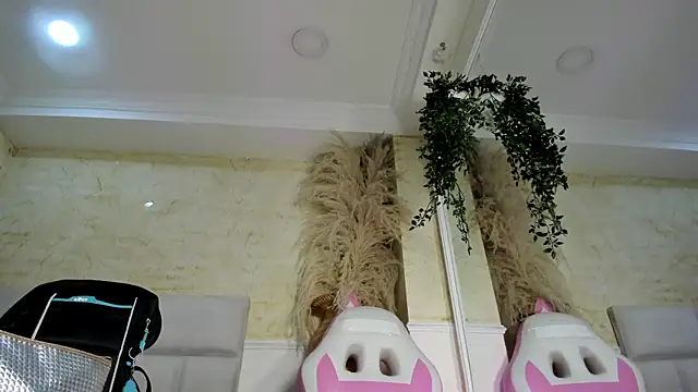 Snapshot of ScarletEvanss_ chatting on July 23, 2026, 10:57 am ScarletEvanss online show from July 23, 2026, 10:57 am