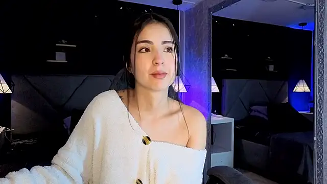 giapearl25 online show from October 14, 2025, 1:12 pm