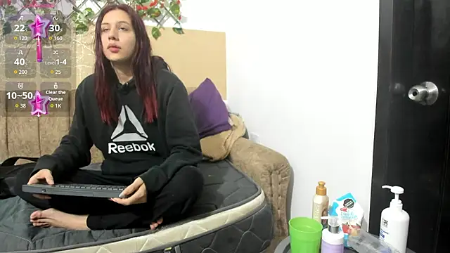 Snapshot of iisabella09 chatting on December 22, 2025, 7:22 pm iisabella09 online show from December 22, 2025, 7:22 pm