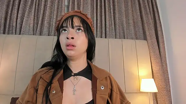 alahia hank online show from October 17, 2025, 6:43 pm