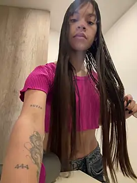 kimhilton  online show from March 23, 2026, 2:15 am