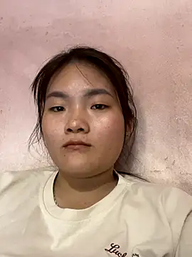 Beautiful-light22 online show from October 23, 2025, 5:51 am