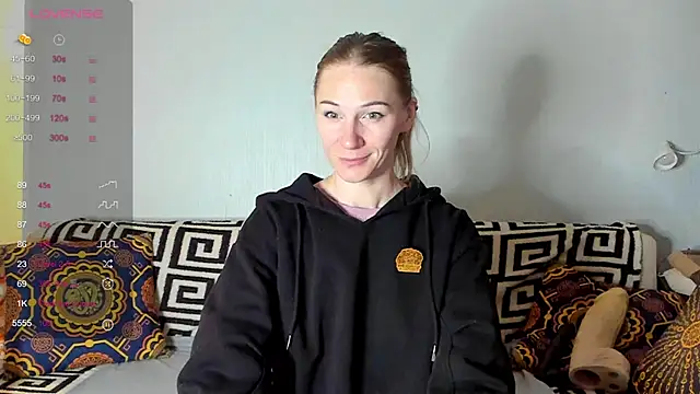 Amalia Mio online show from October 12, 2025, 11:48 pm