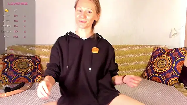 Amalia Mio online show from October 19, 2025, 8:04 am