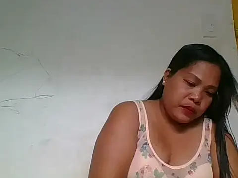 Snapshot of shyhotpinay_32 chatting on July 19, 2026, 5:22 am shyhotpinay 32 online show from July 19, 2026, 5:22 am