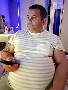 Zsoltzsolti23 online show from November 29, 2025, 3:15 pm